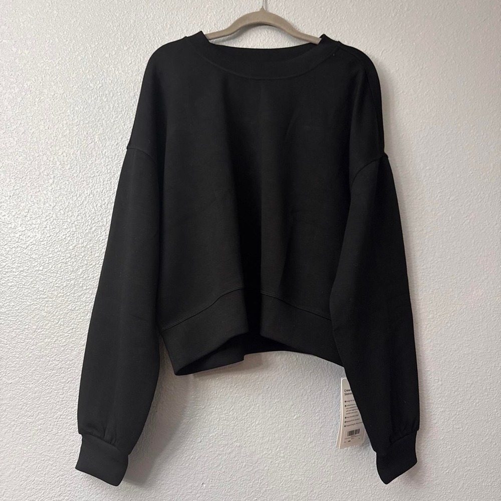 Yunoga Women's Long Sleeve Round Neck Cropped Sweatshir